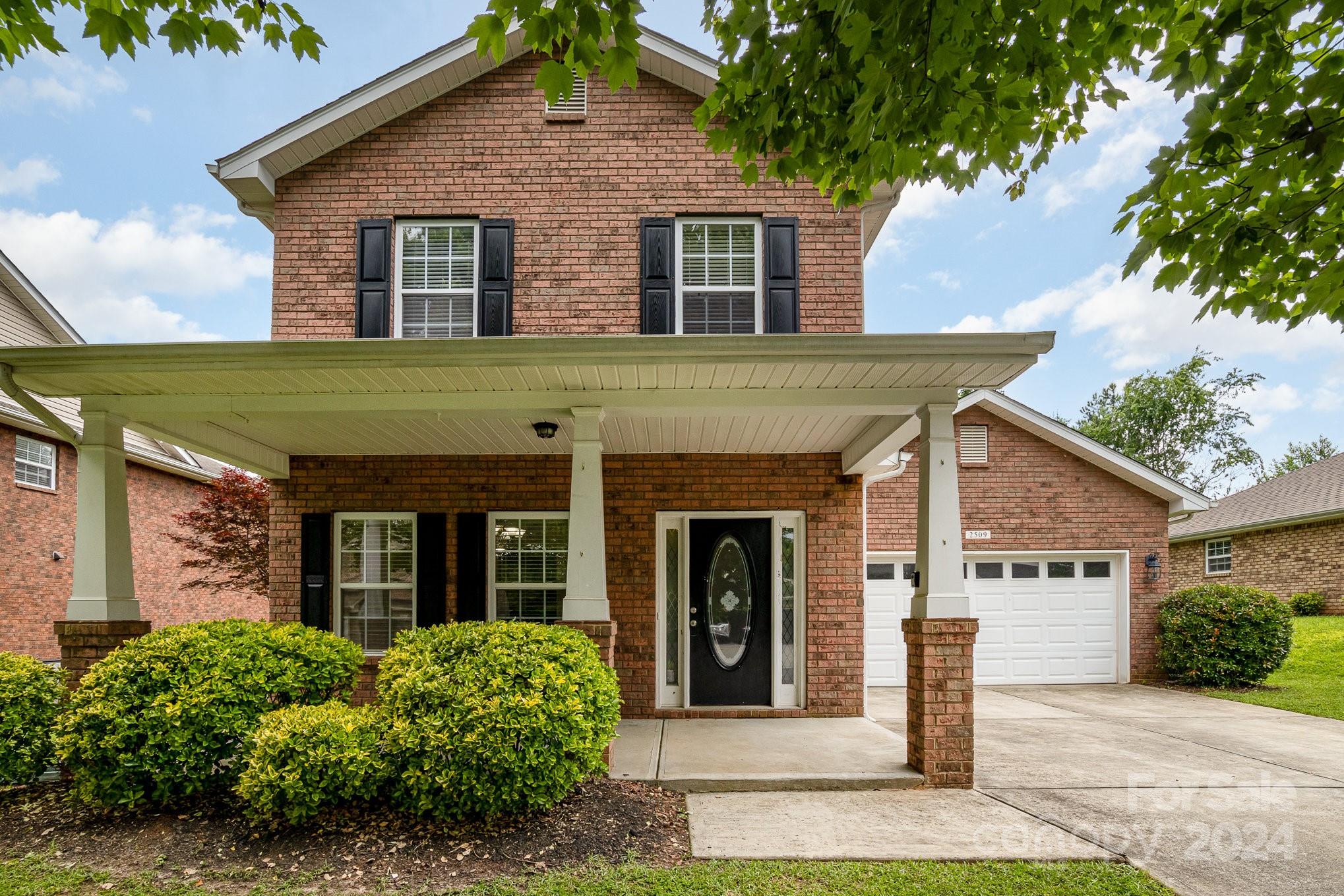 Glyncastle Way, Gastonia, NC 28056