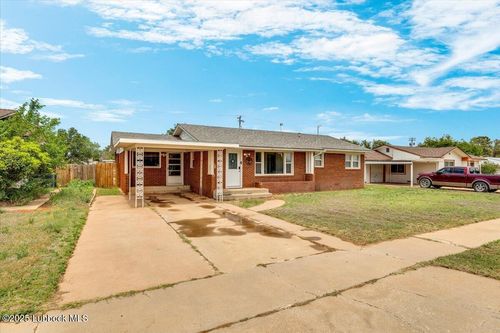 1209 E Reppto St, Brownfield, TX, 79316-5815 | Card Image