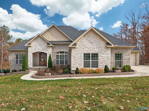 21 Scenic Loop Rd Se, Huntsville, AL, 35803-1984 | Card Image