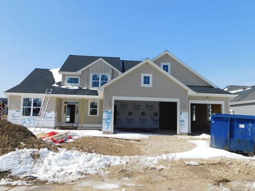 237 Mulberry Ln, Grafton, WI, 53024-1333 | Card Image