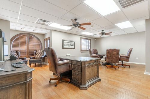 1230 Frisco Ave, Clinton, OK, 73601-3338 | Card Image