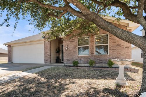 2033 Old Glory Trl, Fort Worth, TX, 76134-5936 | Card Image