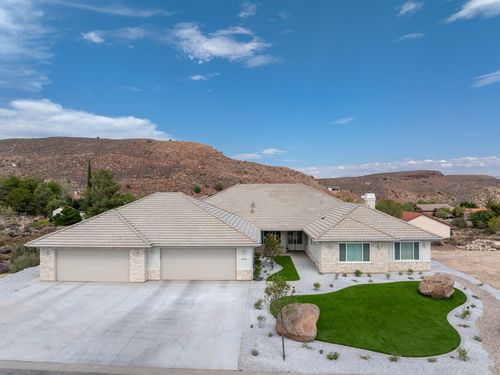 230 Boulder Way, Leeds, UT, 84746-7827 | Card Image