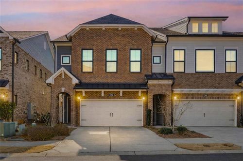 250 Walker Ave, Roswell, GA, 30076-8503 | Card Image