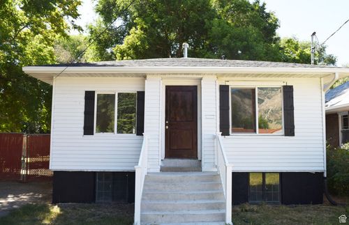 909 Grant Ave, Ogden, UT, 84404-4928 | Card Image