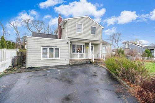 225 Lyman Rd, East Patchogue, NY, 11772-6249 | Card Image