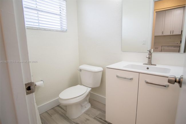 APT-1019 - 8650 Sw 67 Th Ave, Condo with 2 bedrooms, 3 bathrooms and null parking in Pinecrest FL | Image 7