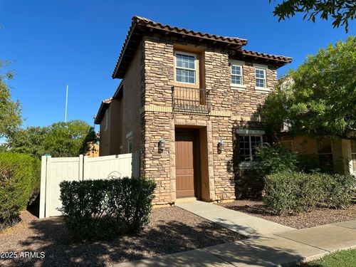 988 S Reber Ave, Gilbert, AZ, 85296-1469 | Card Image