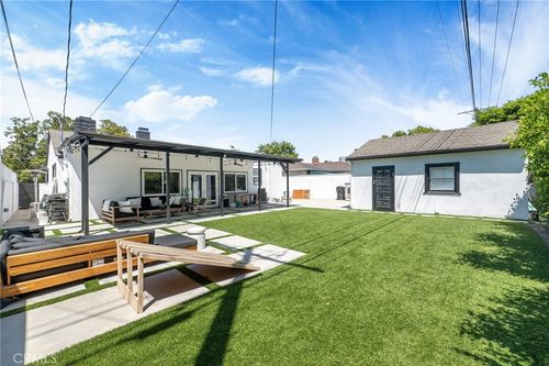 19544 Calvert, Tarzana, CA, 91335 | Card Image