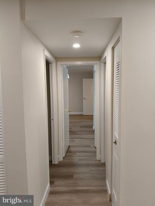 apt-19-423 Christopher Ave, GAITHERSBURG, MD, 20879-3521 | Card Image