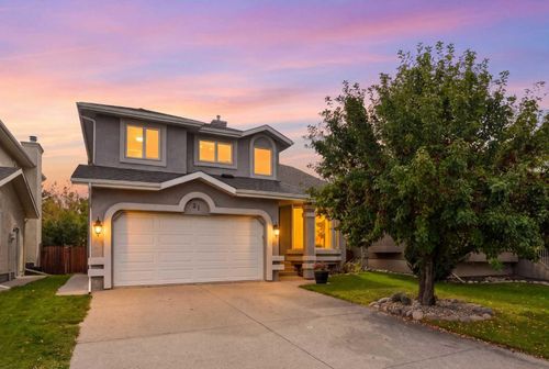 21 Mount Robson Close Se, Calgary, AB, T2Z2B8 | Card Image