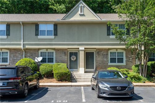 n13-6900 Roswell Rd, Sandy Springs, GA, 30328-2218 | Card Image