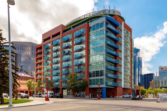 1002 - 205 Riverfront Avenue Sw, Home with 2 bedrooms, 2 bathrooms and 2 parking in Calgary AB | Image 36