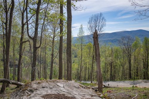 140 Old Ford Trl, Banner Elk, NC, 28604 | Card Image