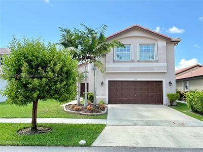 17640 Sw 32nd St, House other with 5 bedrooms, 2 bathrooms and null parking in Miramar FL | Image 1