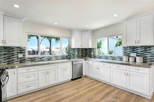 2380 Westcott Ave, Monterey Park, CA, 91754-6047 | Card Image