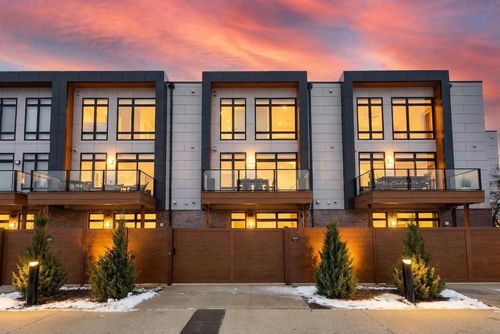 21-1104 Brookwood Drive, Ashwaubenon, WI, 54304 | Card Image