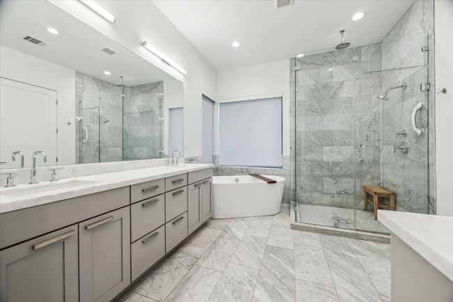 1010 Waltway Dr, House other with 5 bedrooms, 6 bathrooms and 2 parking in Houston TX | Image 27