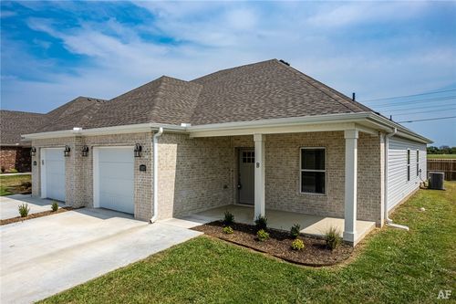 a-2001 E Brookview Dr, Siloam Springs, AR, 72761-6042 | Card Image