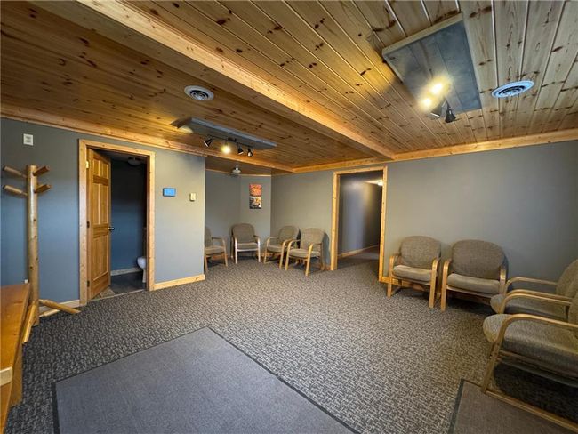 Commercial Space | Image 13