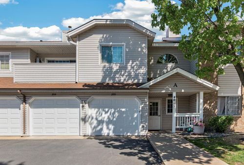 204ne-4061 Maureen Dr Ne, Columbia Heights, MN, 55421-4707 | Card Image