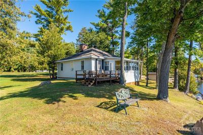 5349 Calabogie Rd, House other with 2 bedrooms, 1 bathrooms and 8 parking in Calabogie ON | Image 3