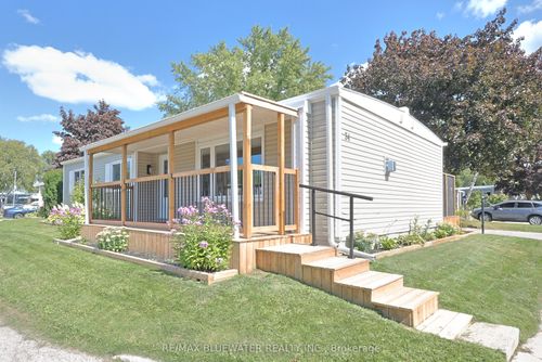 34 Pebble Beach Pky, Grand Bend, ON, N0M1T0 | Card Image
