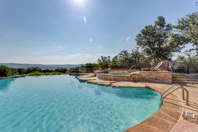 Infinity Edge Pool at Beach Club | Image 24