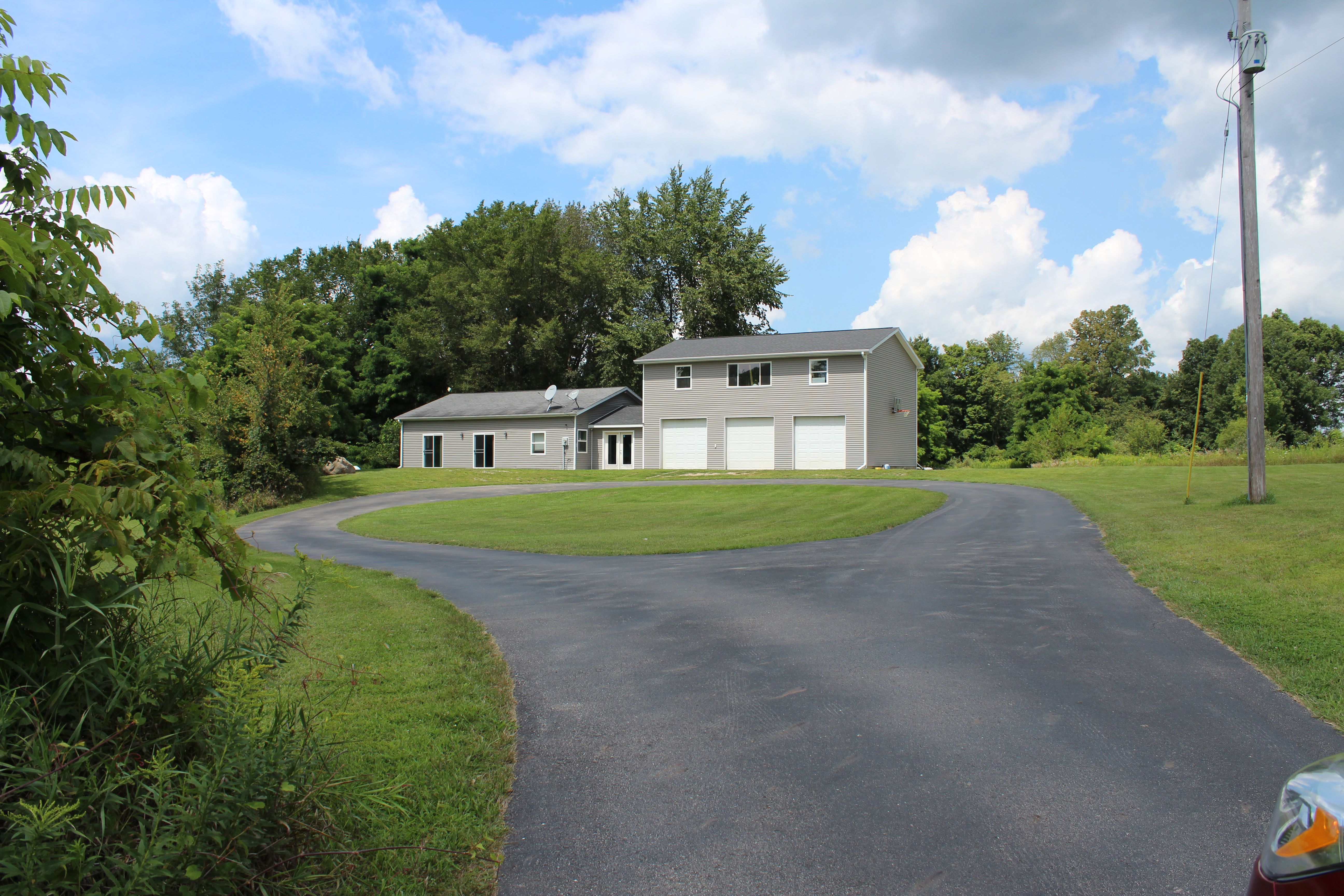 Brumm River Dr, Nashville, MI 49073