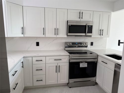 apt-4b-112 Royal Park Dr, Oakland Park, FL, 33309-6531 | Card Image