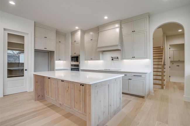 269 Sugartree Cir, House other with 5 bedrooms, 5 bathrooms and null parking in Lipan TX | Image 11
