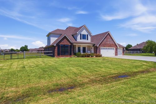 7109 E 143rd St N, Collinsville, OK, 74021-4585 | Card Image