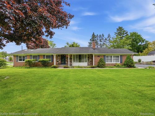 436 Broadleaf Dr, Rochester, MI, 48306-2817 | Card Image