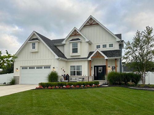 1039 Hummingbird Ln, Peotone, IL, 60468-9830 | Card Image
