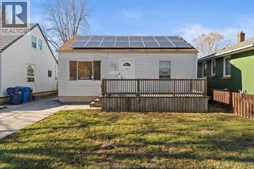 2185 Parent Ave, Windsor, ON, N8W2E2 | Card Image