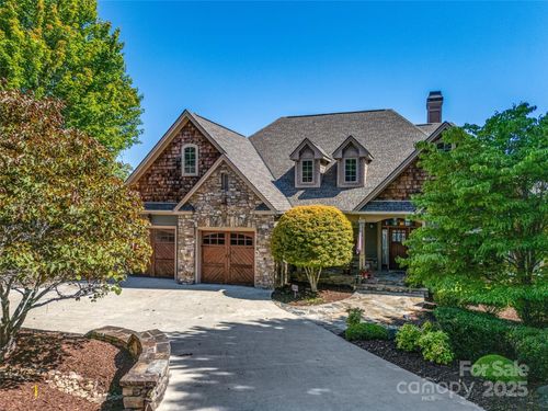 114 Cummings Battle Trl, Hendersonville, NC, 28739-8607 | Card Image