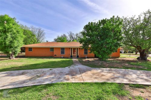 700 N Avenue L, Haskell, TX, 79521 | Card Image