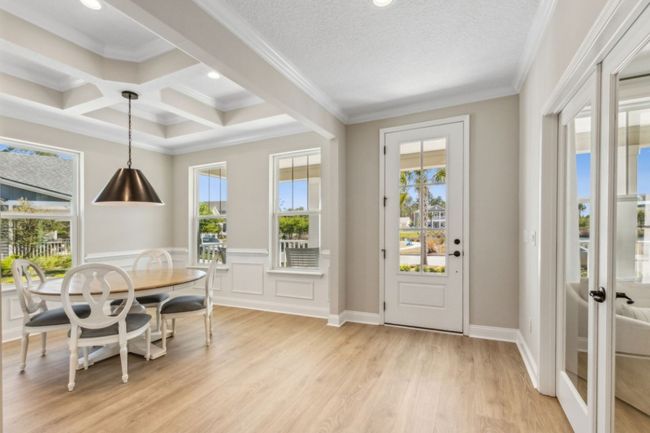 250 Ponder Cir, Home with 4 bedrooms, 3 bathrooms and null parking in Yulee FL | Image 7