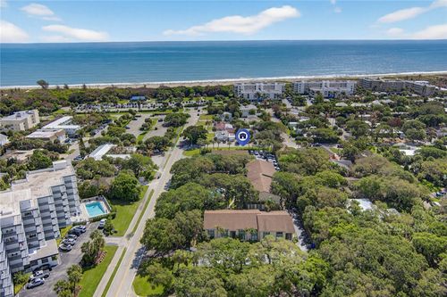 a4-910 E Causeway Blvd, Vero Beach, FL, 32963-2200 | Card Image