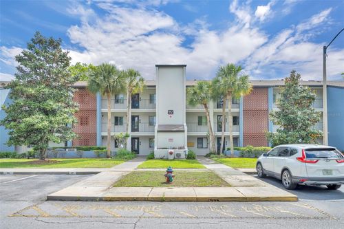 3-3 Escondido Cir, ALTAMONTE SPRINGS, FL, 32701-4419 | Card Image