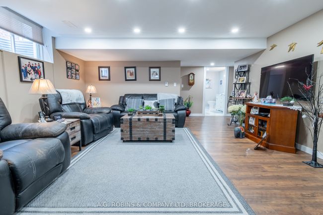 103 Tuliptree Rd, House other with 5 bedrooms, 4 bathrooms and 3 parking in Thorold ON | Image 37