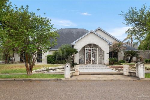 2901 Santa Fe St, Mission, TX, 78572-7579 | Card Image