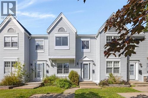 90 Brentwood Cres, Saint John, NB, E2K4R4 | Card Image
