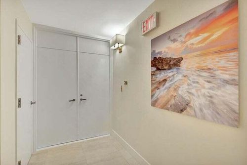 apt-2b-5550 N Ocean Dr, Riviera Beach, FL, 33404-2513 | Card Image