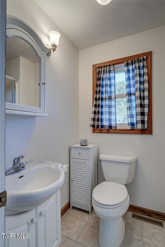 3570 Stanley Valley Rd, House other with 3 bedrooms, 2 bathrooms and null parking in Surgoinsville TN | Image 40