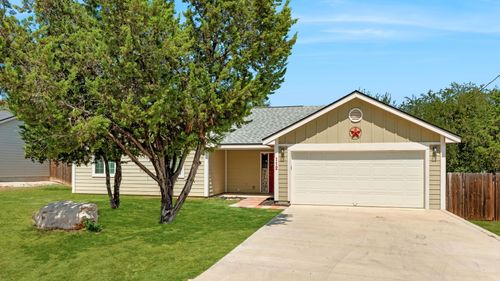 112 Brianna Cir, Johnson City, TX, 78636-4805 | Card Image