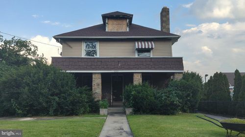 323 S Chester Pike, GLENOLDEN, PA, 19036-2108 | Card Image