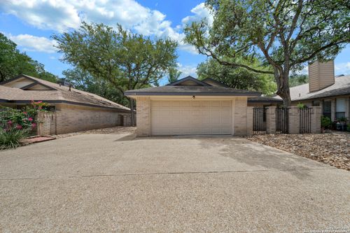 118 Golden Way, Universal City, TX, 78148-3445 | Card Image