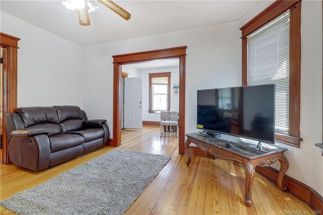 19 5 Th St, Home with 5 bedrooms, 3 bathrooms and null parking in Ansonia CT | Image 7