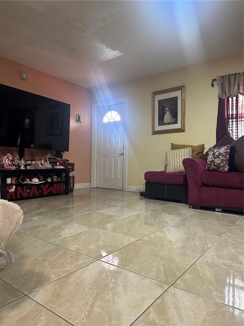 719 Harem Ave, Opa-Locka, FL, 33054-3025 | Card Image